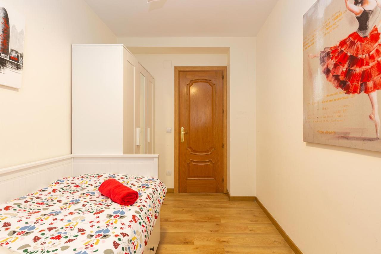 Apartamento Puente De Segovia Madri Exterior foto